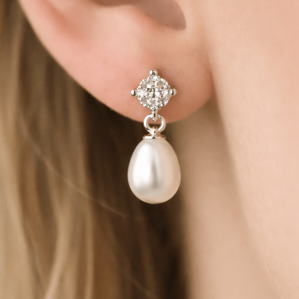 Perledråper i sølv – ekte ferskvannsperle (8 mm)