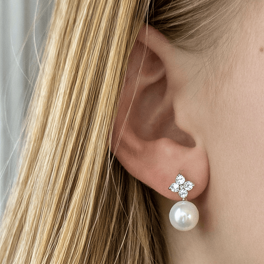 Perledråpe Bloom – øredobber med ferskvannsperle